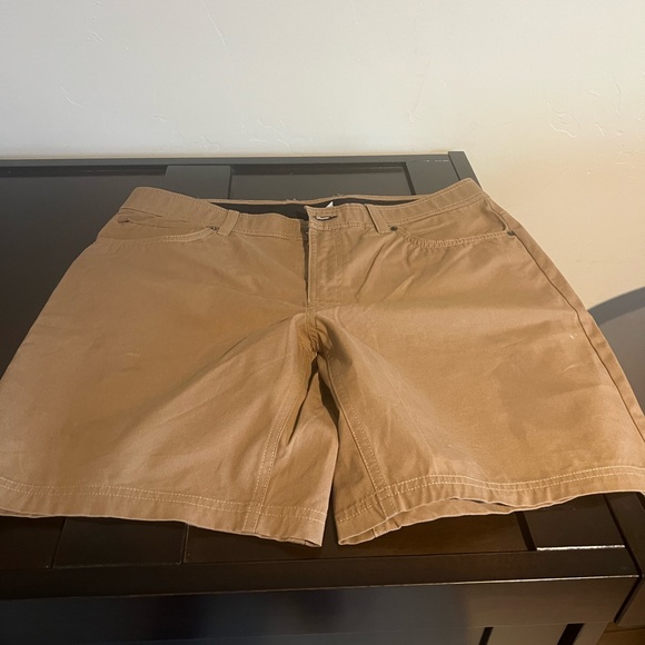 Columbia Shorts. Excellent  conditions. 34 waist. - Picture 4 of 6